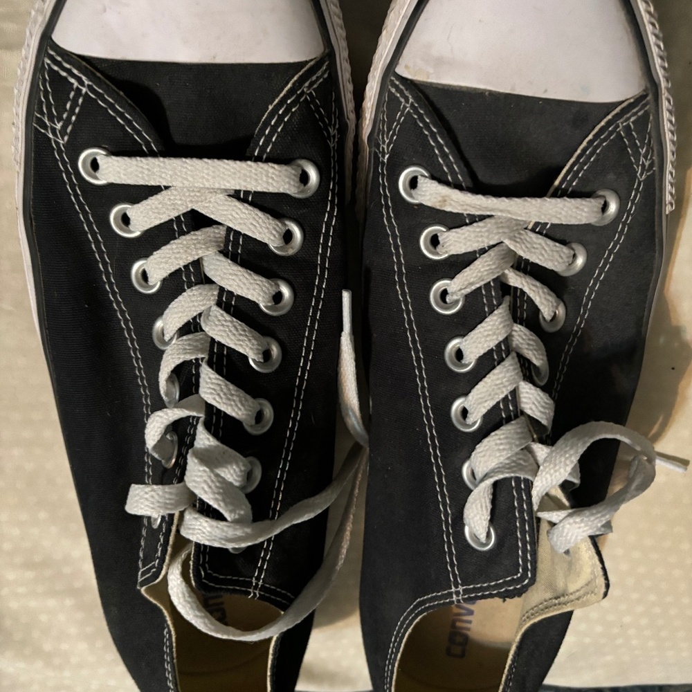 Men's low top black Converse All-Star-Size 11